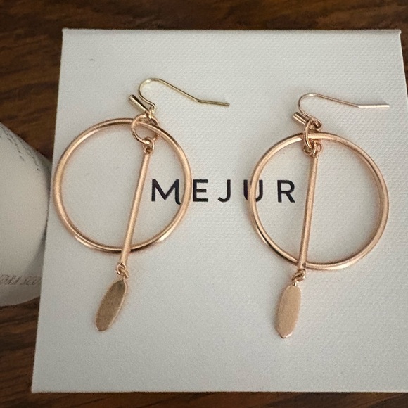 Kendra Scott Nalani Open Frame Earrings - Picture 6 of 16